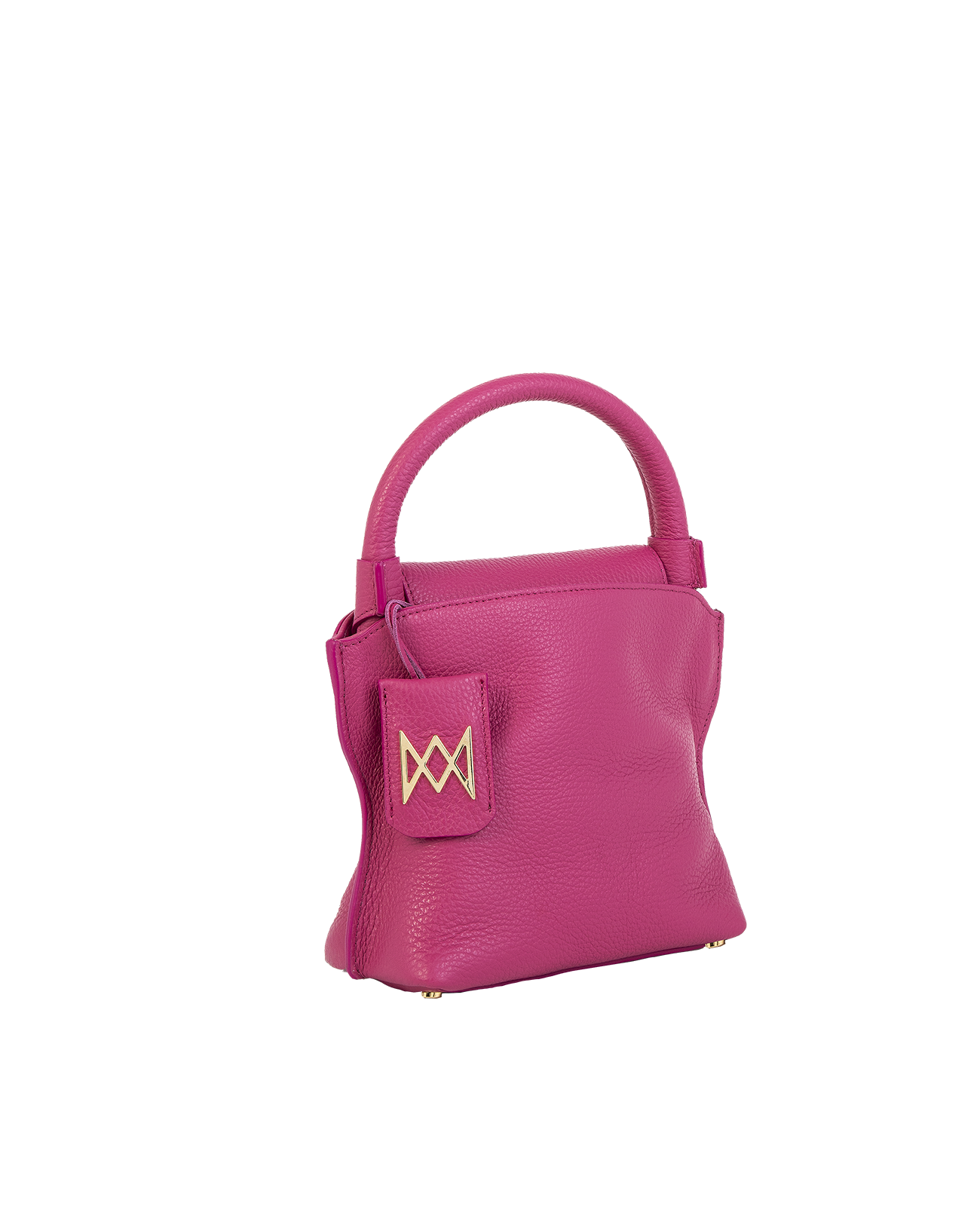 Cross-body bag in Italian full-grain leather, semi-aniline calf Italian leather with detachable shoulder strap.Three compartments, zip pocket in the back compartment. Magnetic flap closure with logo. Color: Pink. Size:Medium